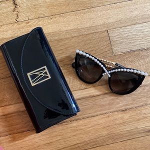 Pearl Detail Black Sunglasses